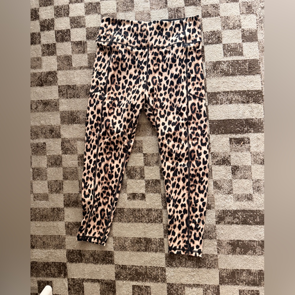 Victoria's Secret Leopard Print Leggings